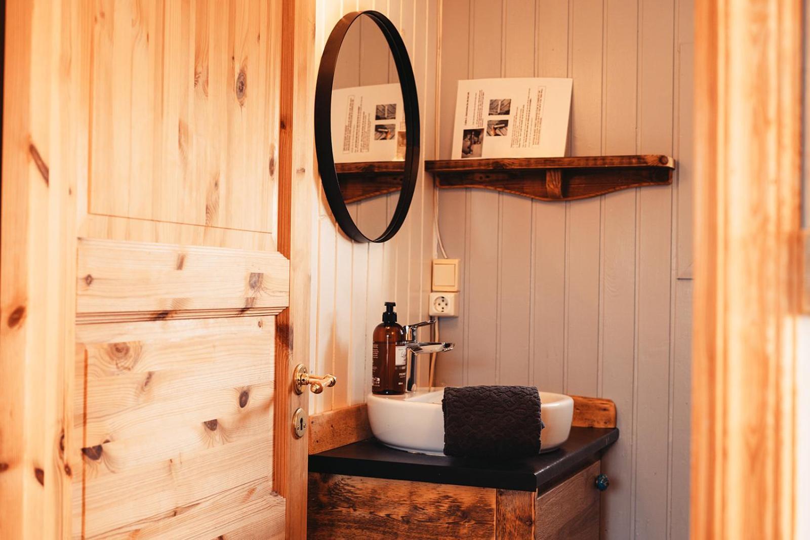 Ocean Break Cabins Sandgerthi Екстер'єр фото